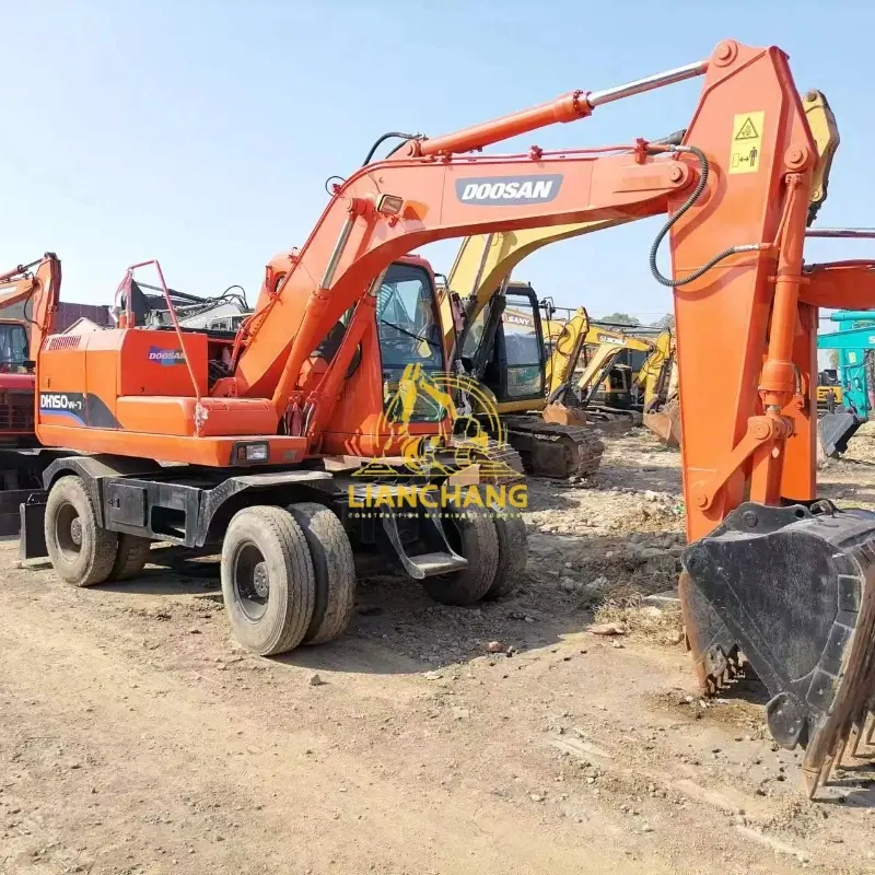 Cheap Price Original Used DOOSAN DH150 Wheel Excavator 4