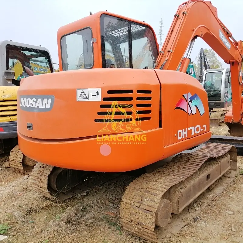 Factory Direct Used hydraulic crawler excavator DOOSAN70 for sale 3