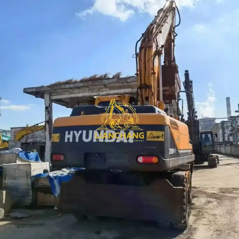 Second Hand Hyundai 215 9 wheel excavator Crawler Digger 6