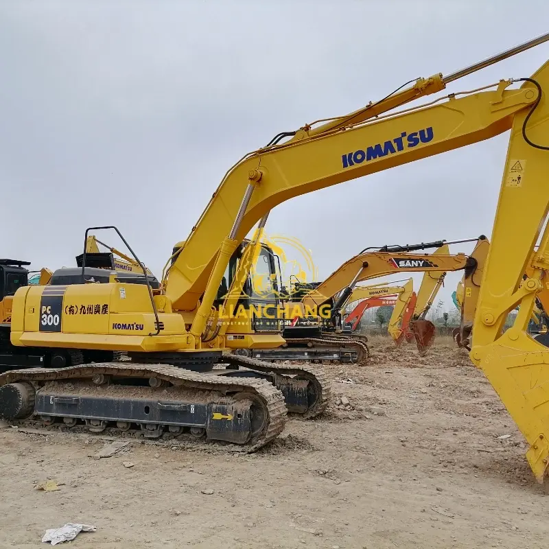 Second Hand Komatsu PC270 7 medium excavator for sale 10