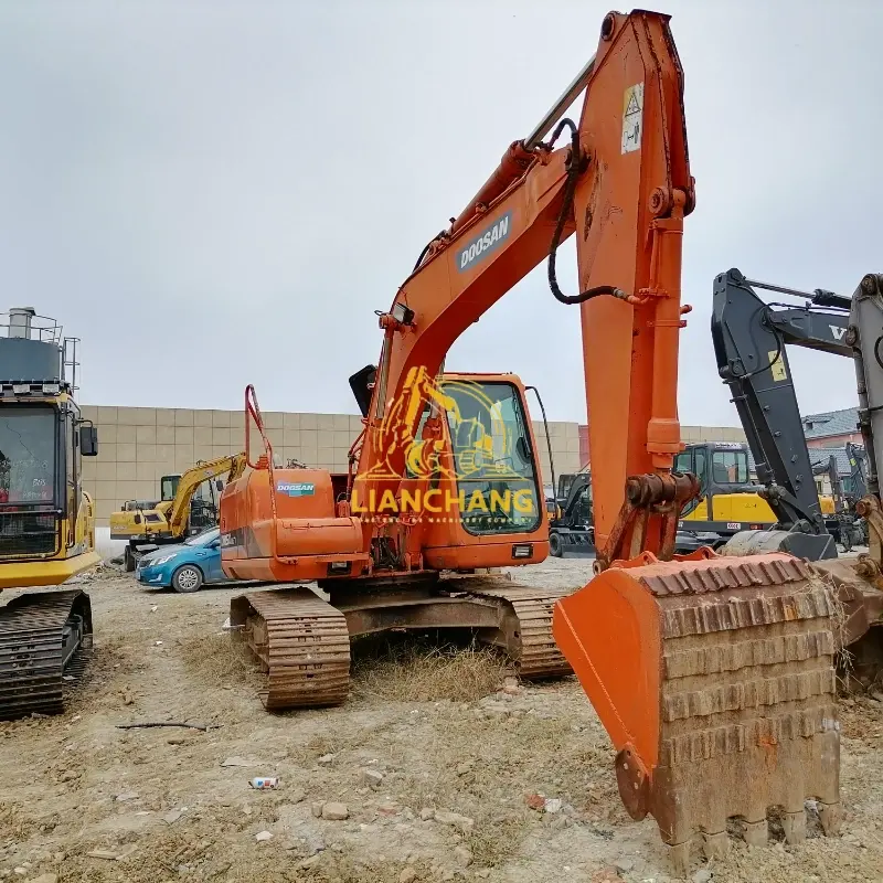 Second Hand Original 15 Ton Doosan DH150 Crawler Excavator 3