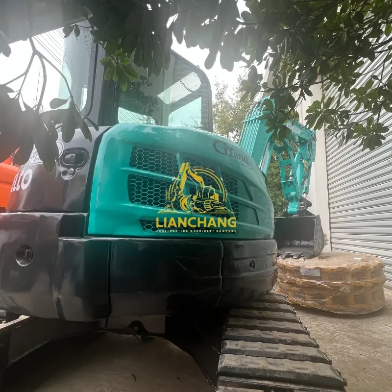 Second hand KOBELCO SK55 excavators 2 1