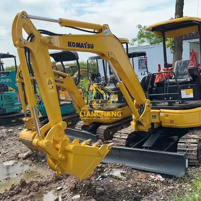 Second hand KOMATSU PC35 hydraulic crawler excavator mini digger 2