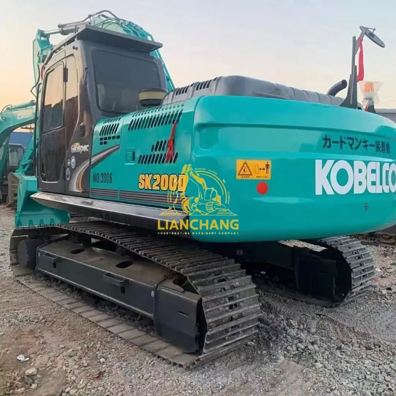 Used Excavator KOBELCO 200D (1)