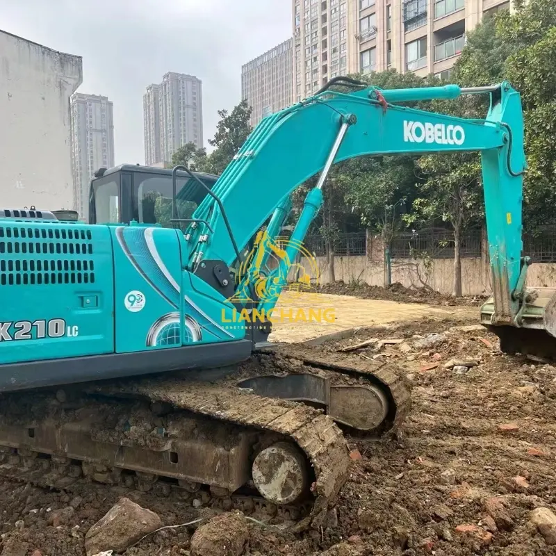 Used Excavator KOBELCO 210 (1)