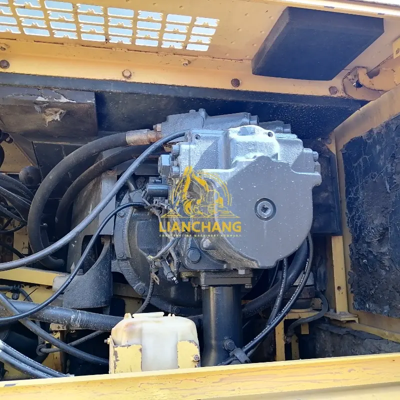 Used Komatsu PC400 8 Excavator 6 1