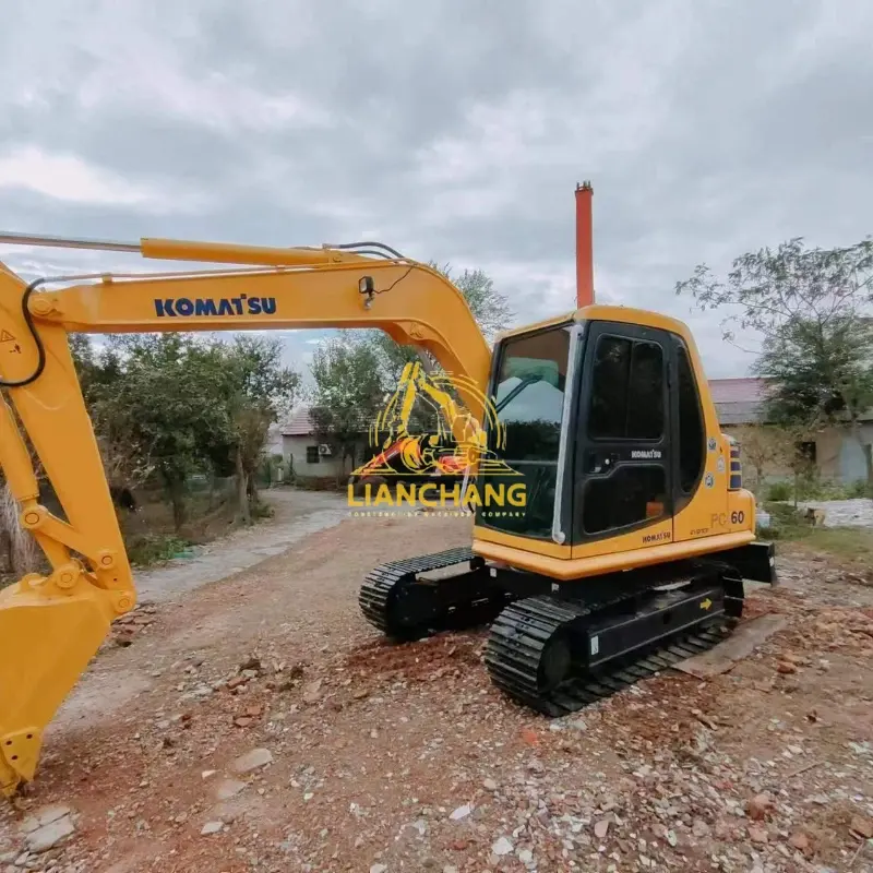 Used komatsu pc60 7 digging machine 6ton Mini Excavator 6