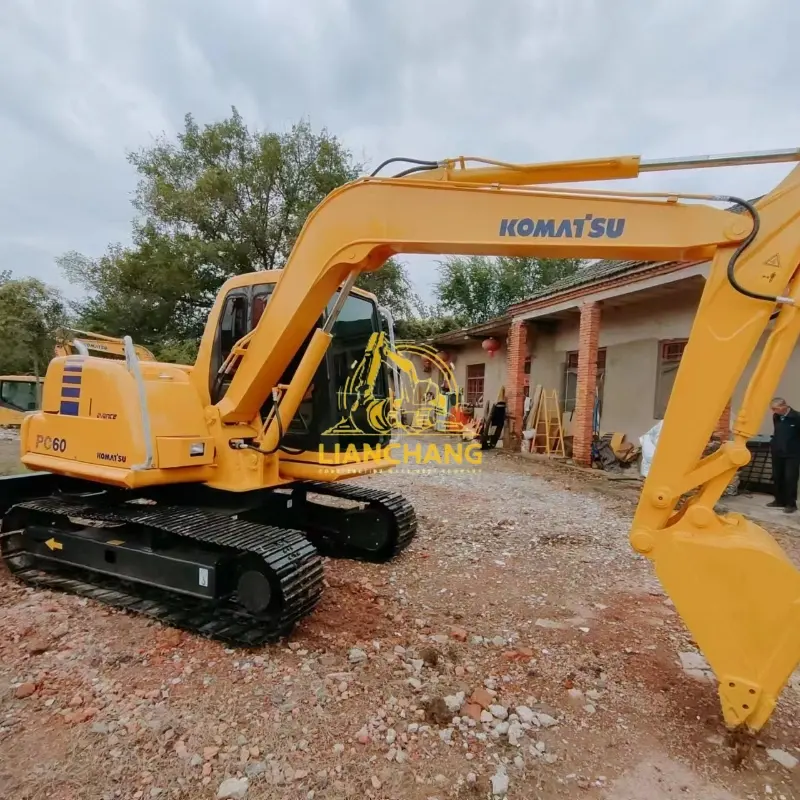 Used komatsu pc60 7 digging machine 6ton Mini Excavator 7