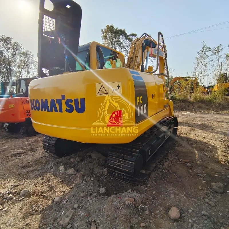 second hand KOMATSU PC110 7 11 ton small medium hydraulic crawler digger 3