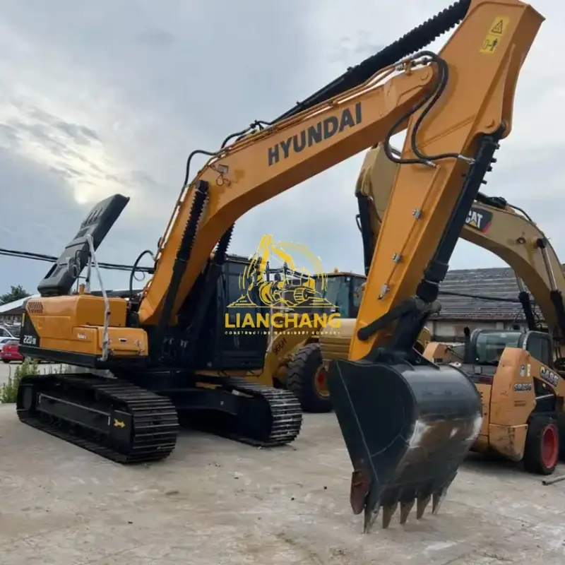 used HYUNDAI 220 9S excavator 1 1